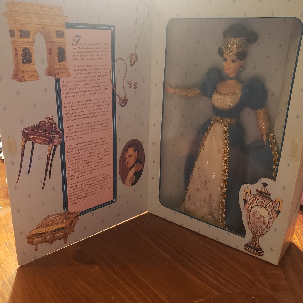 Barbie - Picture 2 of 4